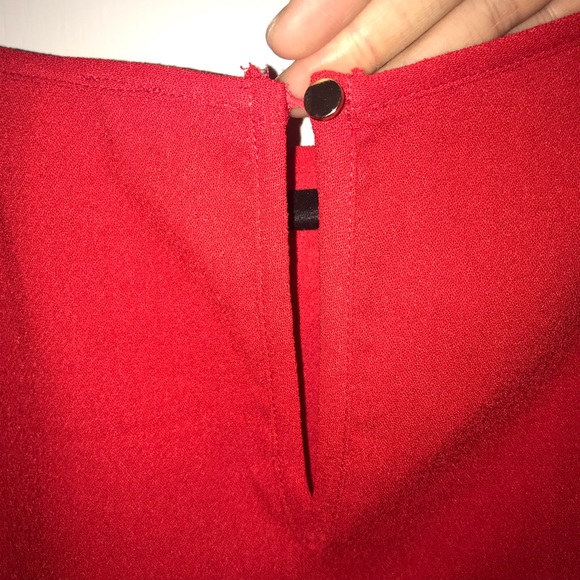 Red scallop Shift dress - Picture 3 of 7